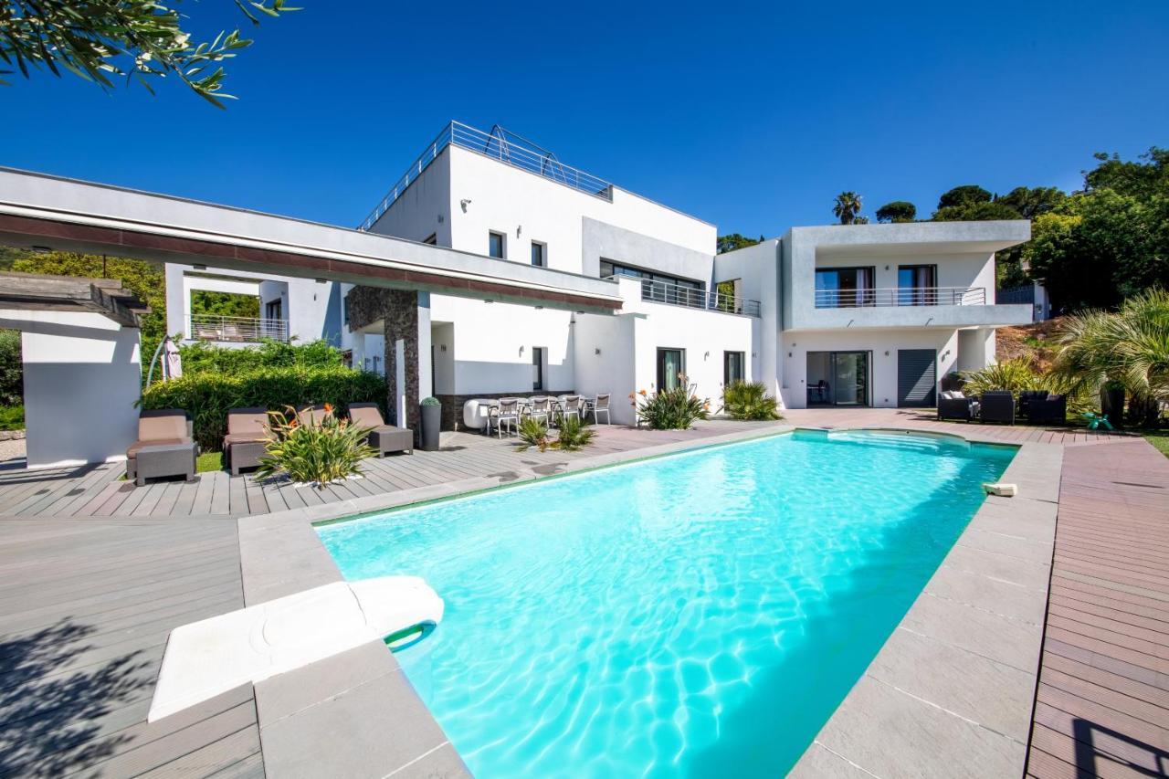 Villa Louancelie B&B Cavalaire-sur-Mer Buitenkant foto